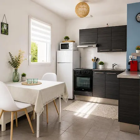 Aux Portes De Nantes, 2 Pieces Moderne Et Confortable Carquefou