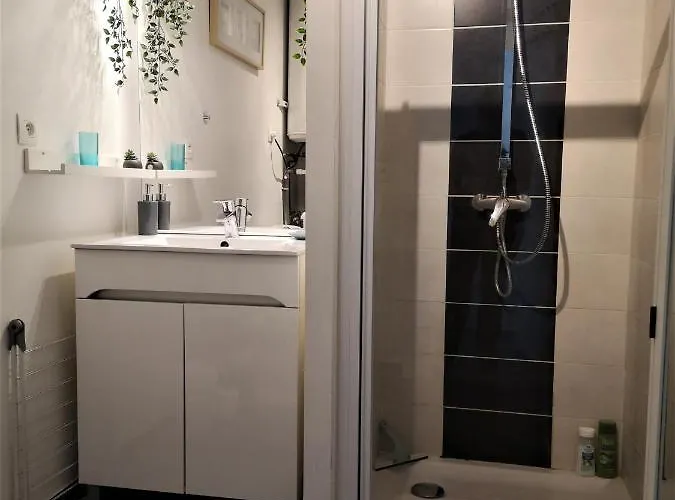 Aux Portes De Nantes, 2 Pieces Moderne Et Confortable Appartement